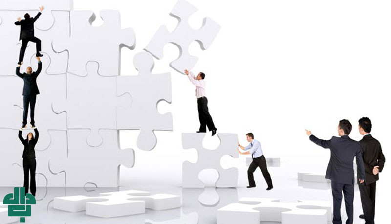 چالش‌ ها و ریسک‌ های پیاده‌ سازی استراتژی تمایز